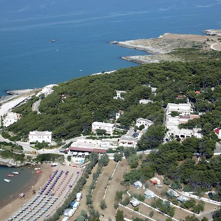 Residence M3 Peschici Bagian luar foto