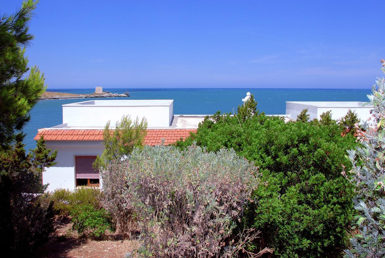 Residence M3 Peschici Bagian luar foto